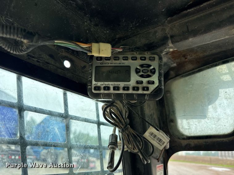 image for item DH9999 2007 Case 450 skid steer loader