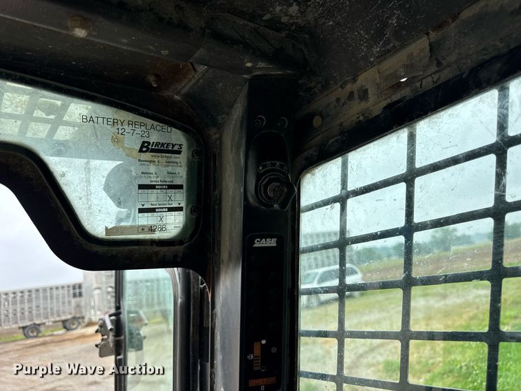 image for item DH9999 2007 Case 450 skid steer loader