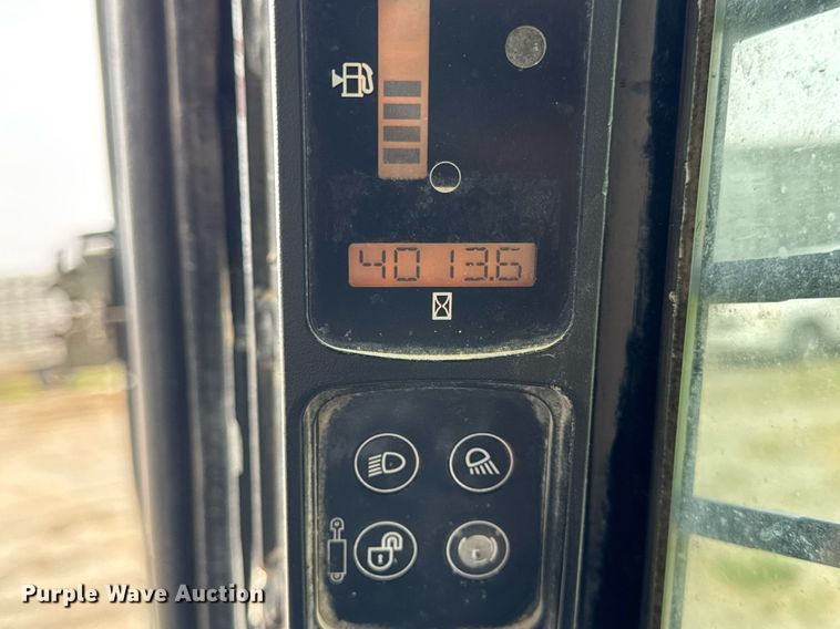 image for item DH9999 2007 Case 450 skid steer loader