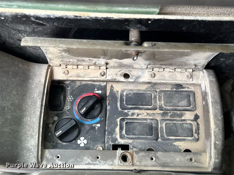 image for item DH9999 2007 Case 450 skid steer loader