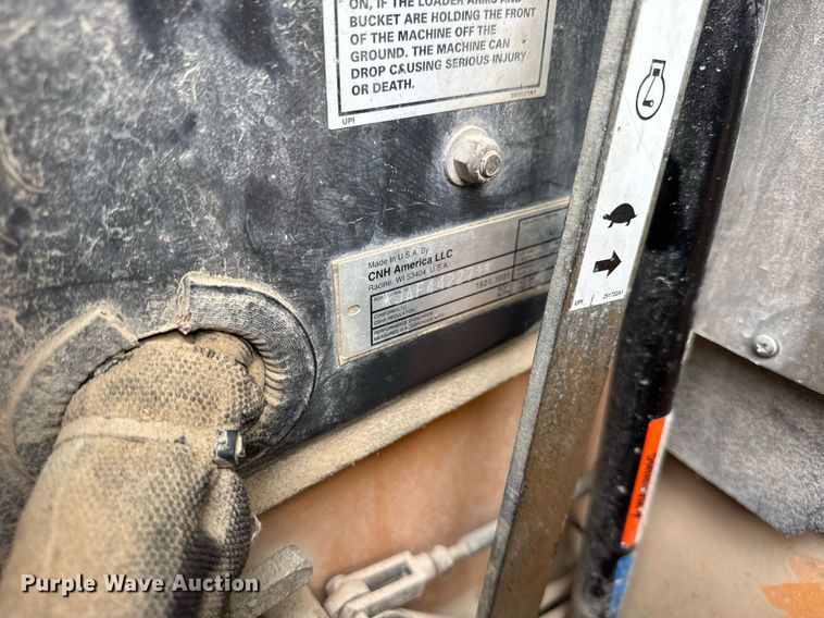 image for item DH9999 2007 Case 450 skid steer loader