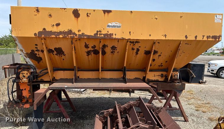 image for item DI5770 Henderson spreader