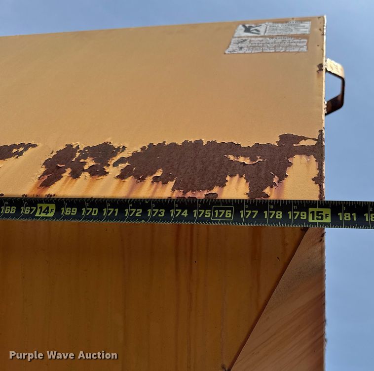 image for item DI5770 Henderson spreader