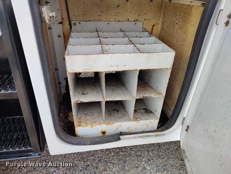 image for item DP4985 2009 GMC C8500 cable placer bucket truck