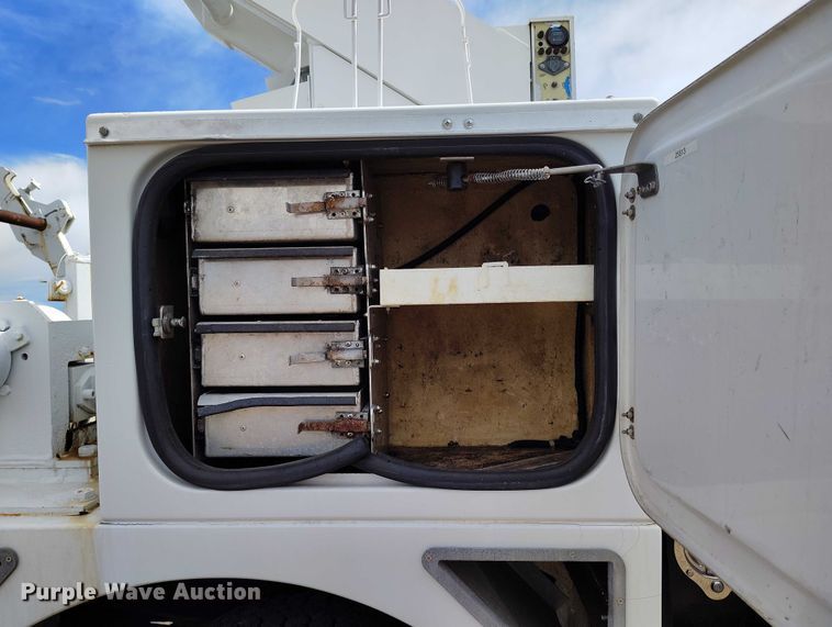 image for item DP4985 2009 GMC C8500 cable placer bucket truck