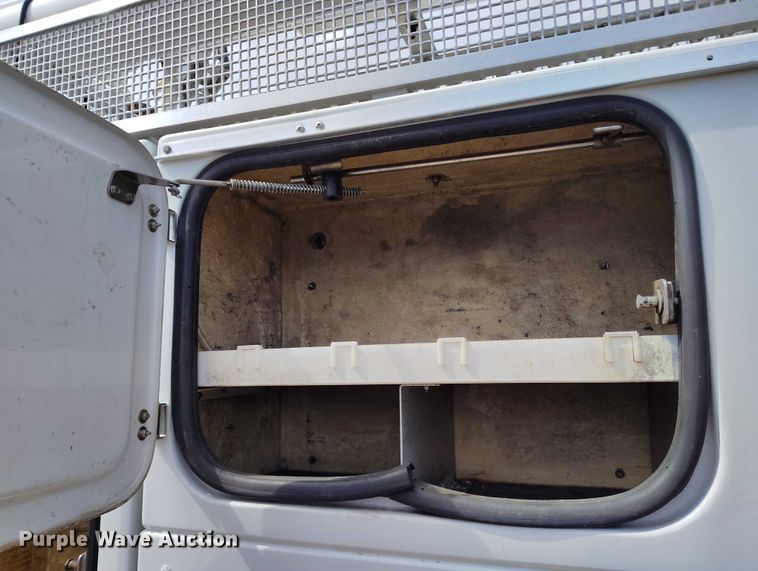 image for item DP4985 2009 GMC C8500 cable placer bucket truck