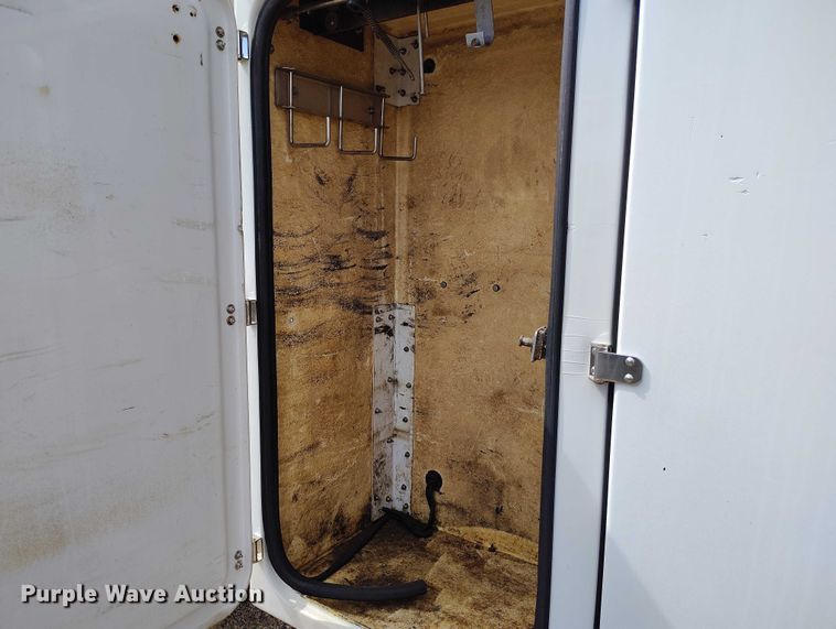 image for item DP4985 2009 GMC C8500 cable placer bucket truck