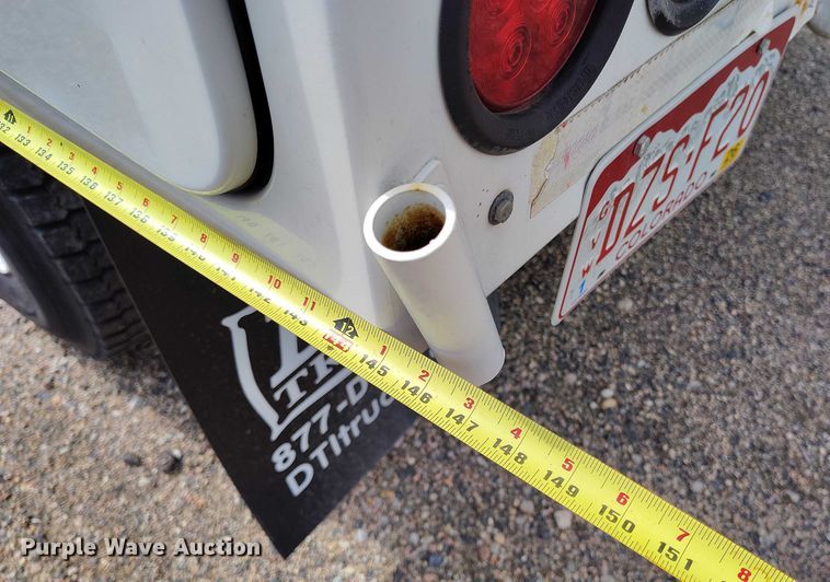 image for item DP4985 2009 GMC C8500 cable placer bucket truck