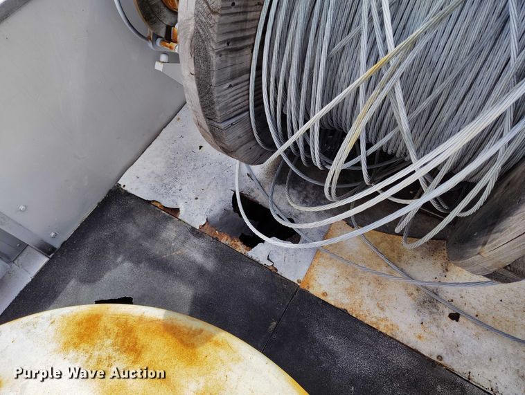 image for item DP4985 2009 GMC C8500 cable placer bucket truck