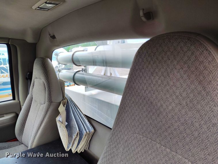 image for item DP4985 2009 GMC C8500 cable placer bucket truck