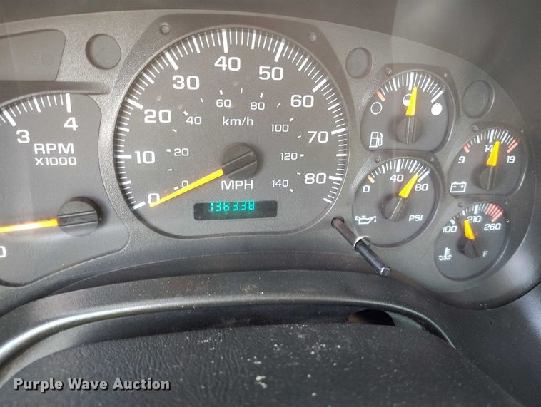 image for item DP4985 2009 GMC C8500 cable placer bucket truck