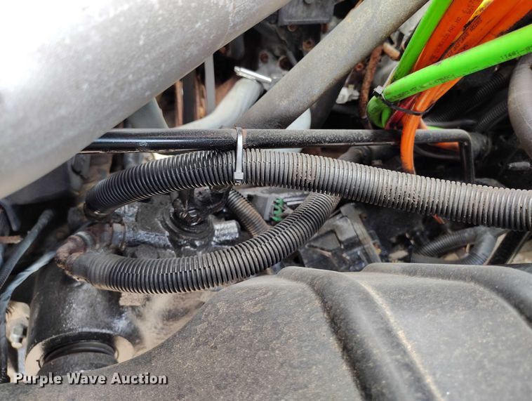 image for item DP4985 2009 GMC C8500 cable placer bucket truck