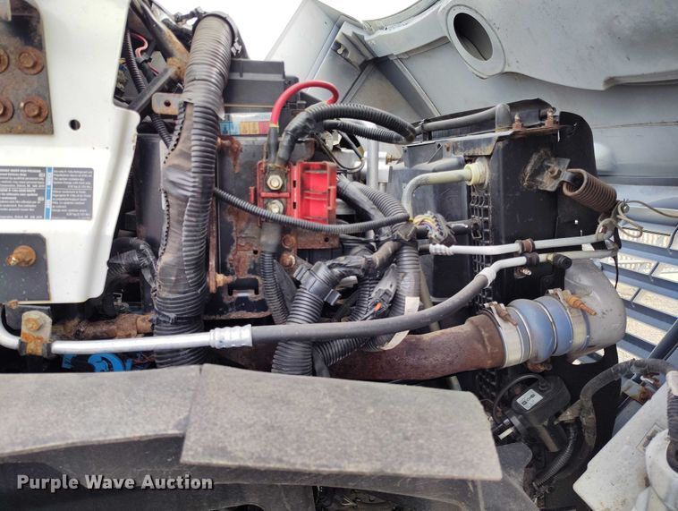 image for item DP4985 2009 GMC C8500 cable placer bucket truck