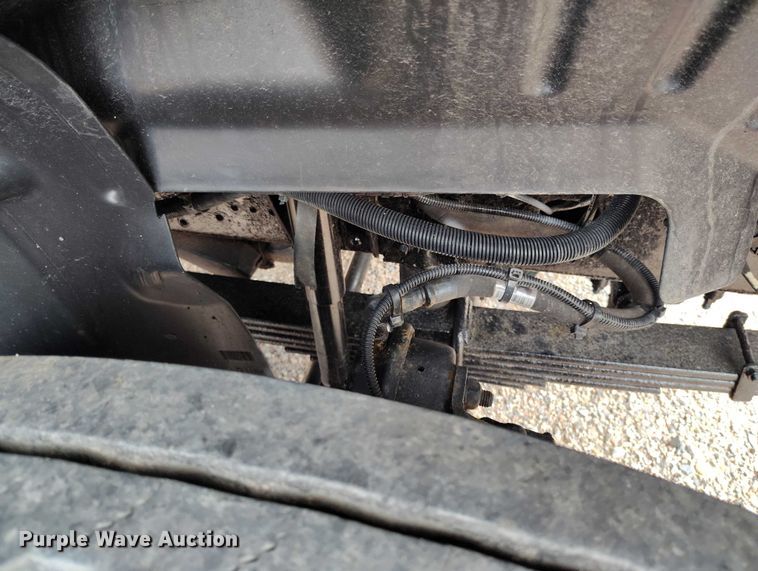 image for item DP4985 2009 GMC C8500 cable placer bucket truck