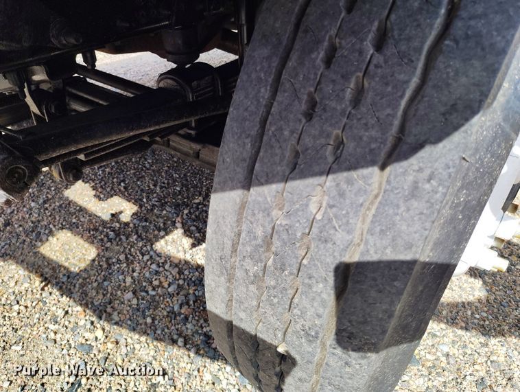 image for item DP4985 2009 GMC C8500 cable placer bucket truck