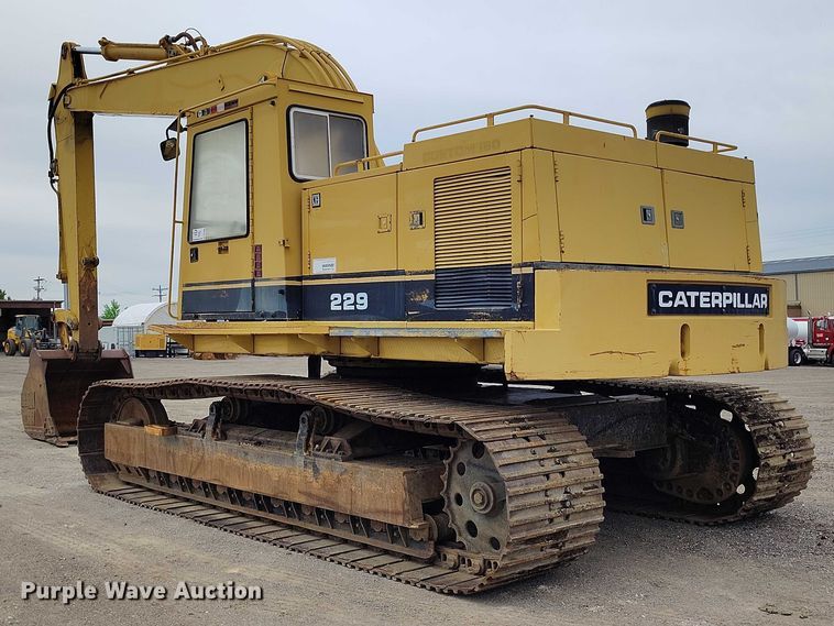 image for item DP4986 1987 Caterpillar 229 excavator