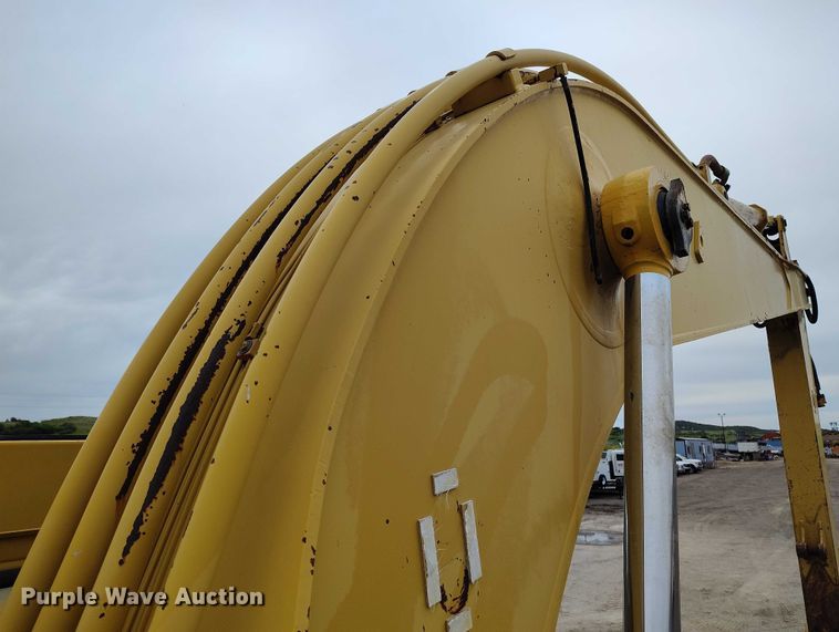 image for item DP4986 1987 Caterpillar 229 excavator