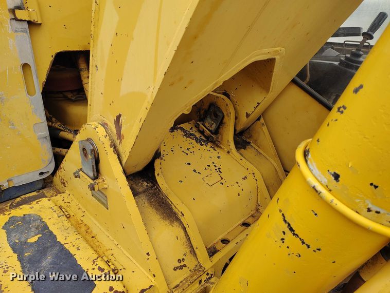 image for item DP4986 1987 Caterpillar 229 excavator