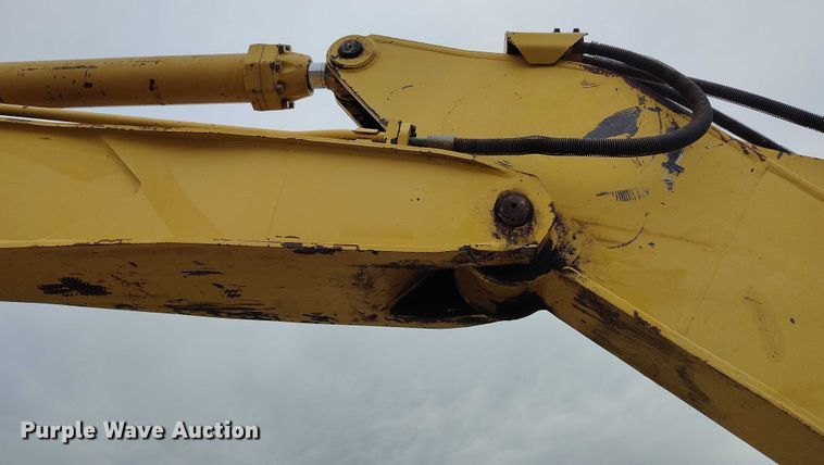 image for item DP4986 1987 Caterpillar 229 excavator