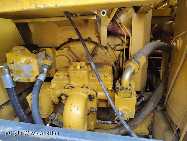 image for item DP4986 1987 Caterpillar 229 excavator