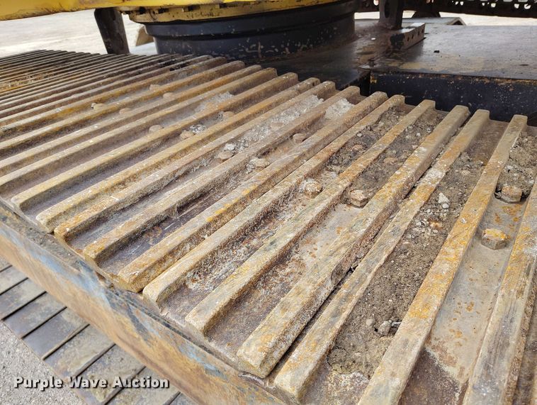 image for item DP4986 1987 Caterpillar 229 excavator