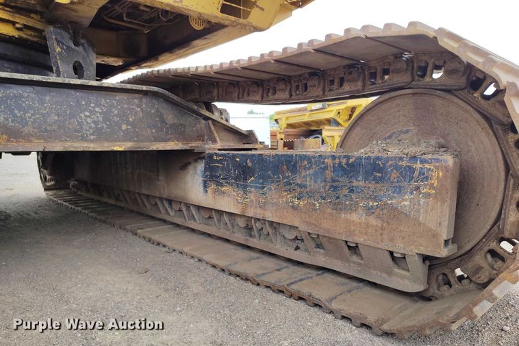 image for item DP4986 1987 Caterpillar 229 excavator