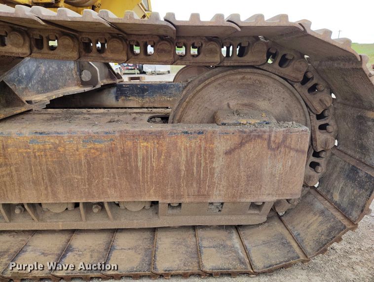 image for item DP4986 1987 Caterpillar 229 excavator