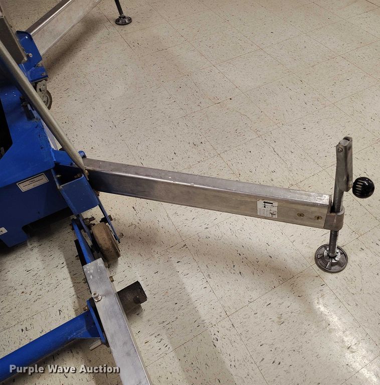 image for item DP4992 2016 Genie AWP-36S vertical lift