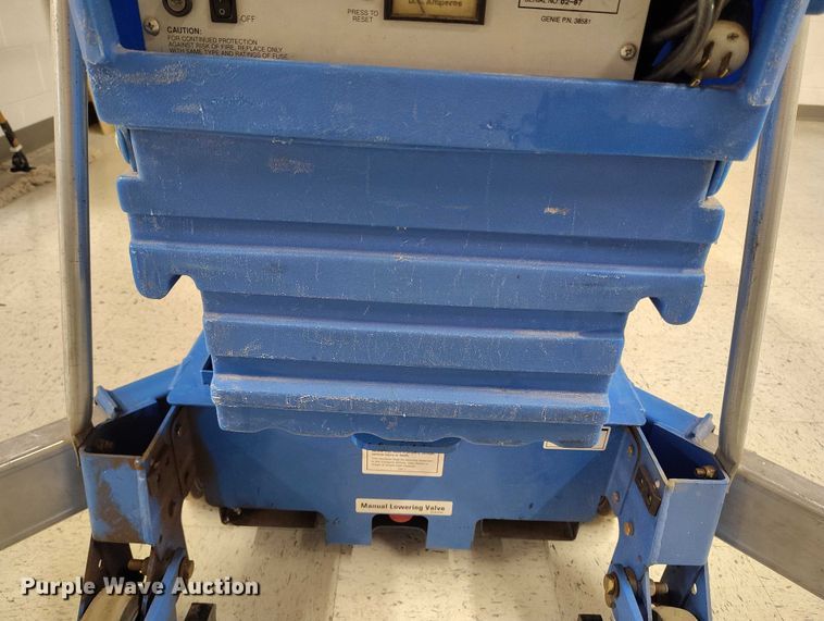 image for item DP4992 2016 Genie AWP-36S vertical lift