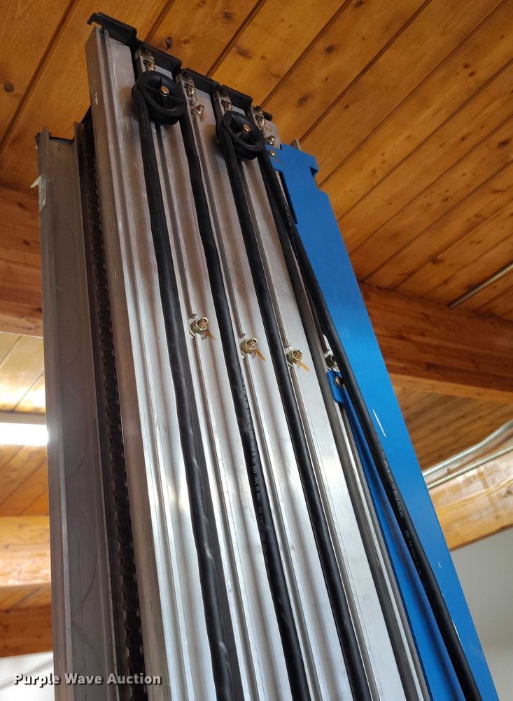 image for item DP4992 2016 Genie AWP-36S vertical lift