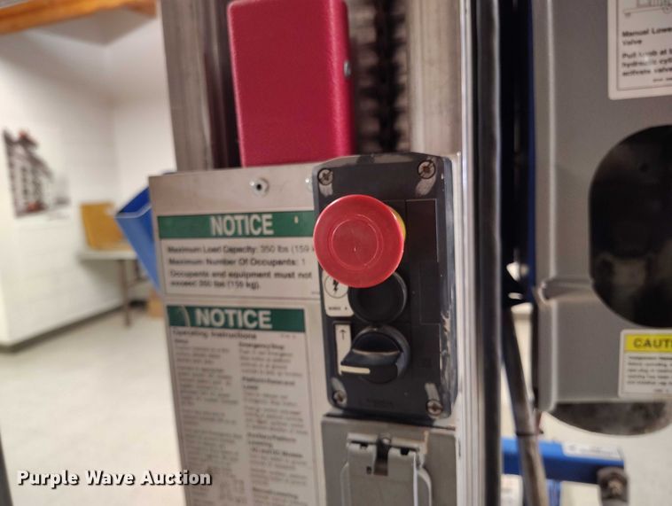 image for item DP4992 2016 Genie AWP-36S vertical lift