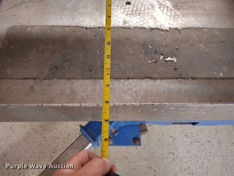 image for item DP4992 2016 Genie AWP-36S vertical lift