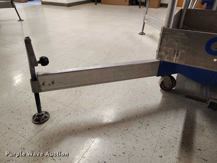 image for item DP4992 2016 Genie AWP-36S vertical lift