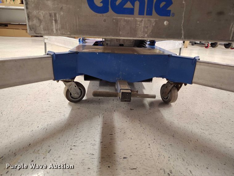 image for item DP4992 2016 Genie AWP-36S vertical lift