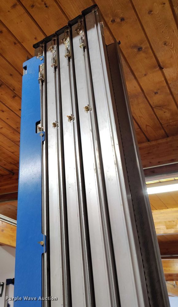 image for item DP4992 2016 Genie AWP-36S vertical lift