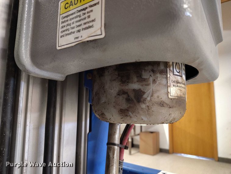 image for item DP4992 2016 Genie AWP-36S vertical lift