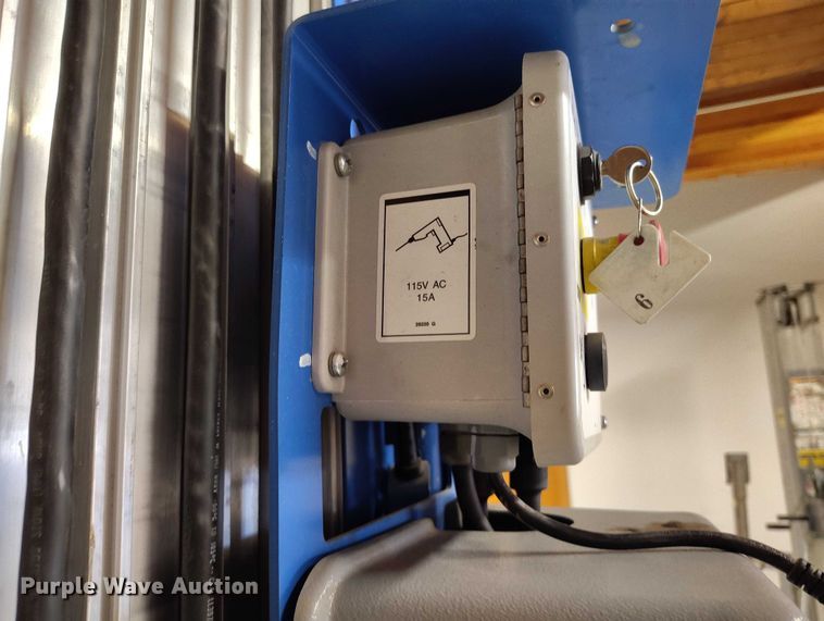 image for item DP4992 2016 Genie AWP-36S vertical lift