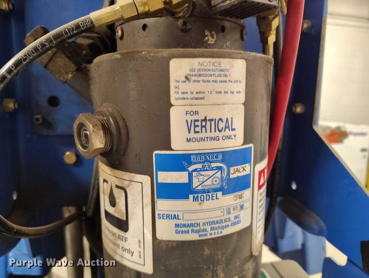 image for item DP4994 1997 Genie AWP-30S vertical lift