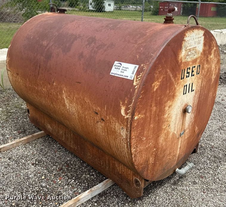 image for item DR2798 Oil tank