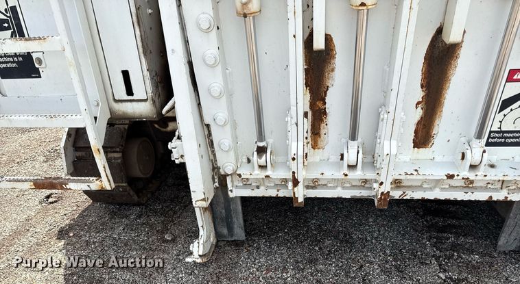 image for item DR2803 2011 Roadtec RX-400E milling machine