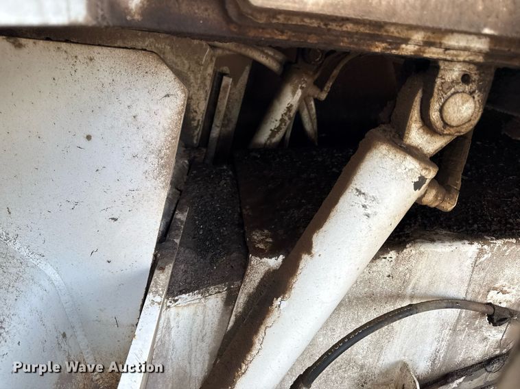 image for item DR2803 2011 Roadtec RX-400E milling machine