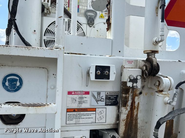 image for item DR2803 2011 Roadtec RX-400E milling machine