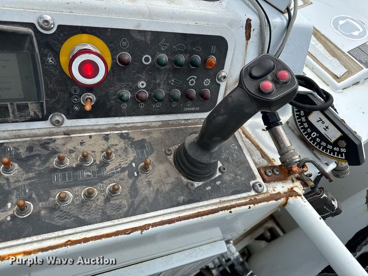 image for item DR2803 2011 Roadtec RX-400E milling machine