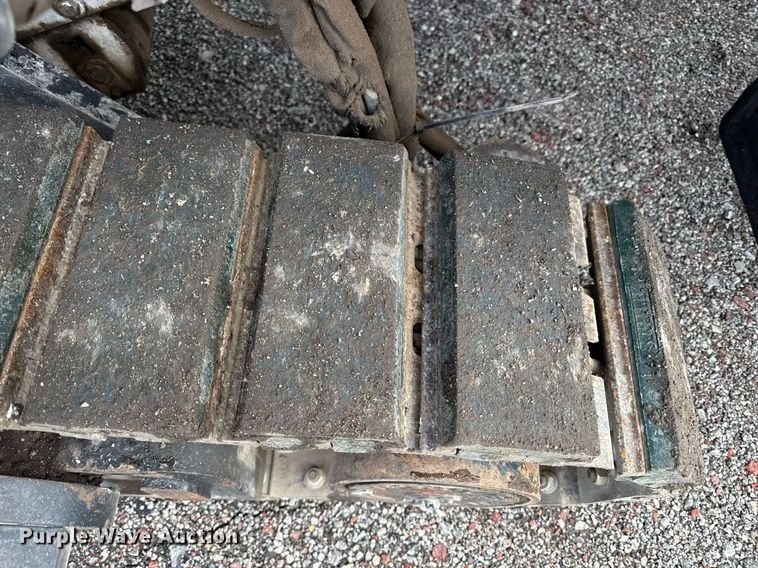 image for item DR2803 2011 Roadtec RX-400E milling machine