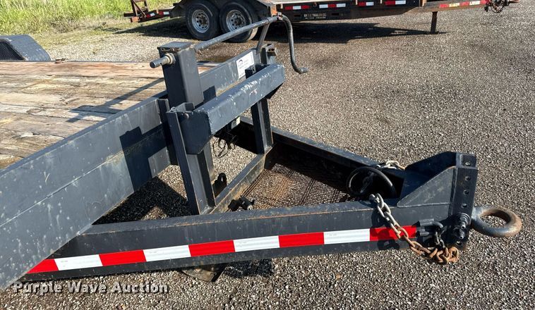 image for item DR2817 2003 Eagle equipment trailer