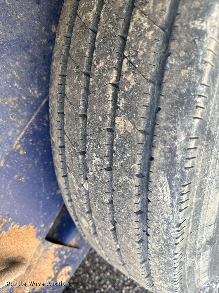 image for item DR2822 2014 Roadhog equipment trailer