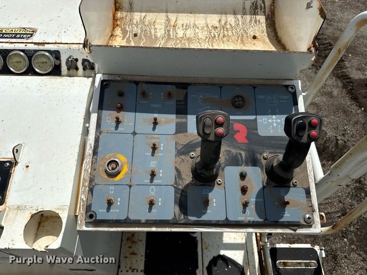 image for item DR2823 2012 Roadtec RX600E milling machine