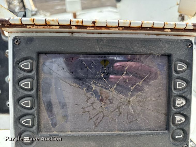 image for item DR2823 2012 Roadtec RX600E milling machine