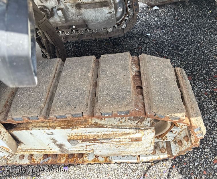 image for item DR2823 2012 Roadtec RX600E milling machine