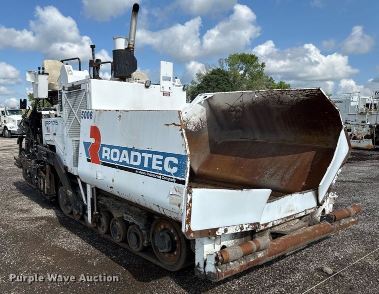 image for item DR2824 2013 Roadtec RP-175 paver